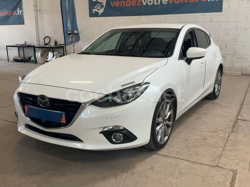Blanco Usado 2016 Mazda 3 Luxury Berlina | 12.990 € (Precio justo) - Imagen 1/4