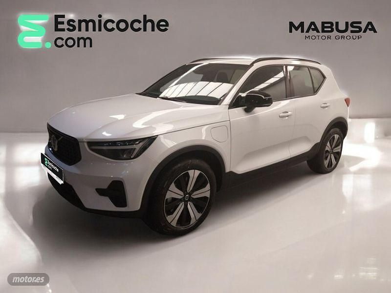 Blanco Usado 2023 Volvo XC40 Plus SUV | 42.200 € (Caro) - Imagen 1/4