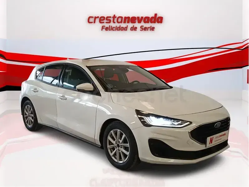 Usado Ford Focus Trend 120 CV (88 kW) 2022 Blanco Berlina