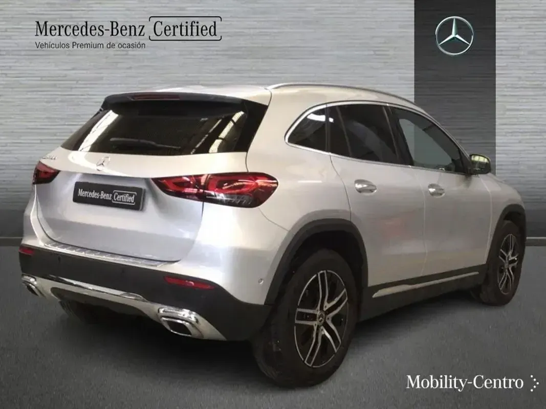 Occasion Mercedes GLA180 AMG line 136 PK (100 kW) 2023 Zilver SUV