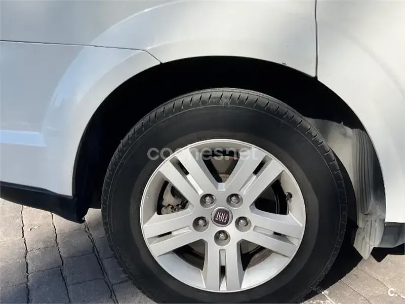 Usado Fiat Freemont Urban 170 CV (125 kW) 2013 Blanco SUV