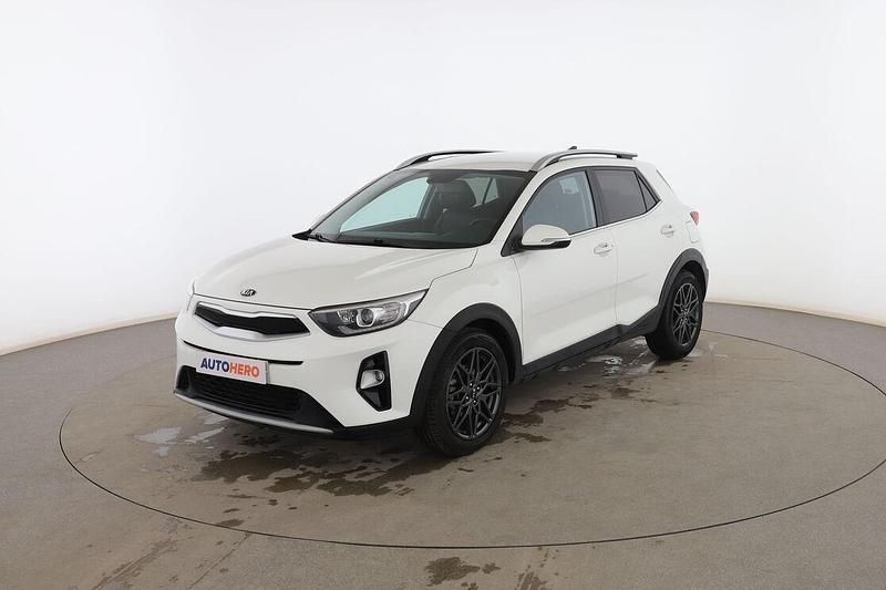 Usado Kia Stonic 120 CV (88 kW) 2020 Blanco SUV