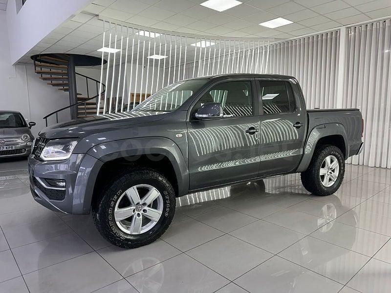 Usado VW Amarok Highline 204 CV (150 kW) 2017 Gris / plata Recogida