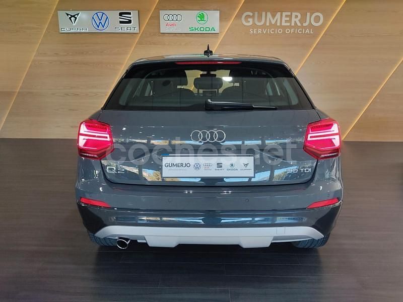 Usado Audi Q2 Design 116 CV (85 kW) 2020 Gris / plata SUV