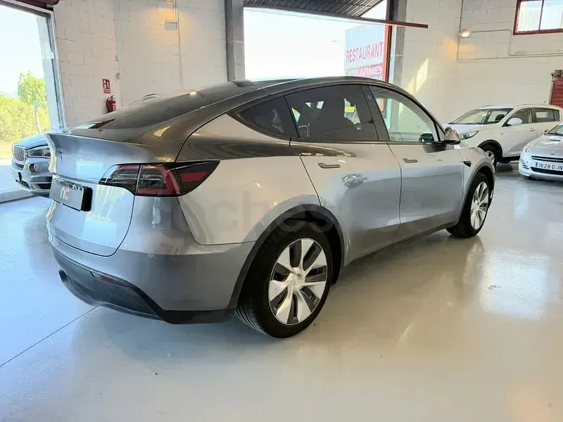 Usado Tesla Model Y RWD 250 kW (340 CV) 2024 Eléctrico SUV