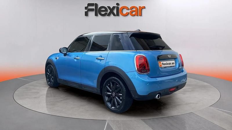 Usado Mini Cooper 136 CV (100 kW) 2019 Azul Utilitario