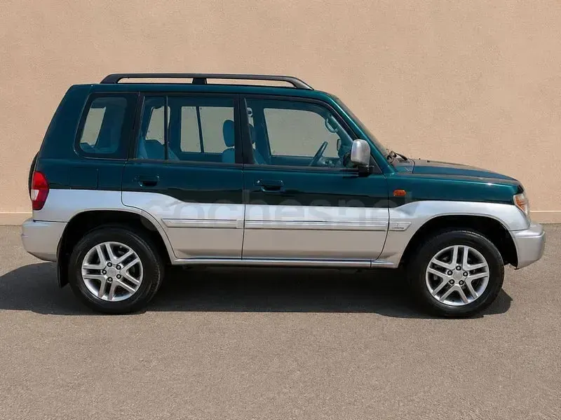 Usado Mitsubishi Montero 120 CV (88 kW) 2001 Verde SUV