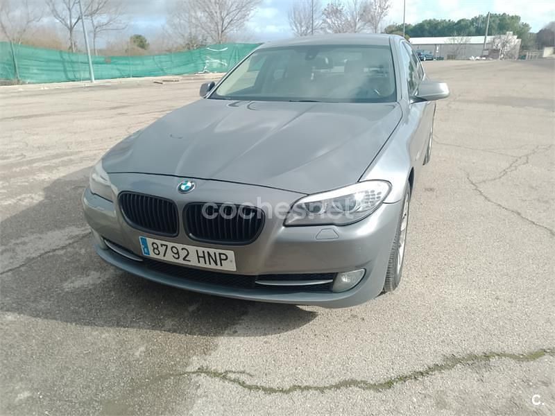 Gris / plata Usado 2013 BMW 520 Berlina | 9200 € (Precio justo) - Imagen 1/4