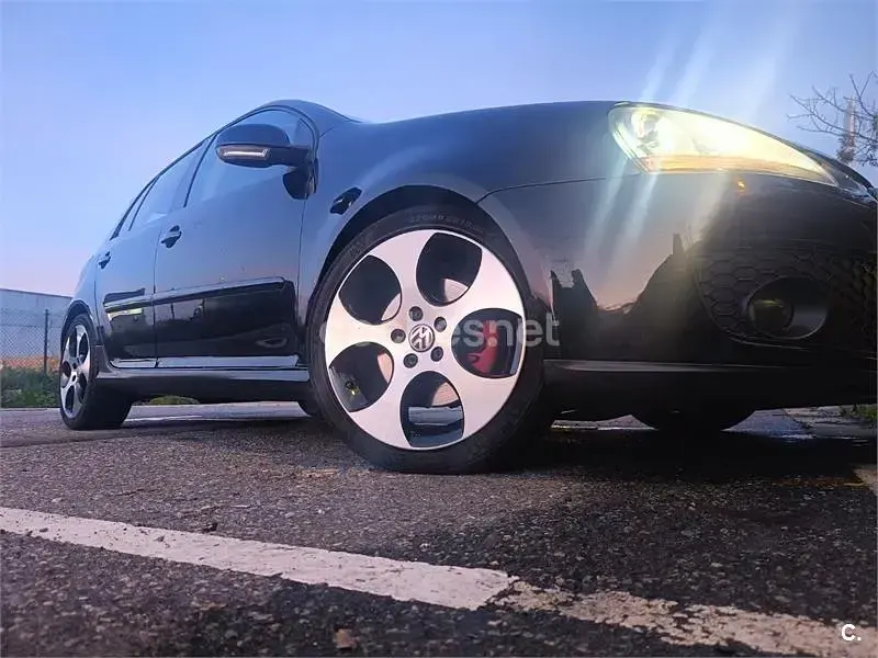 Usado VW Golf IV GTI 200 CV (147 kW) 2006 Negro Berlina