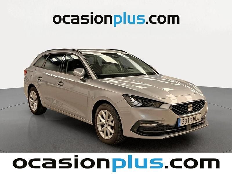 Usado Seat Leon ST Style 130 HP (95 kW) 2023 Cinzento Carrinha