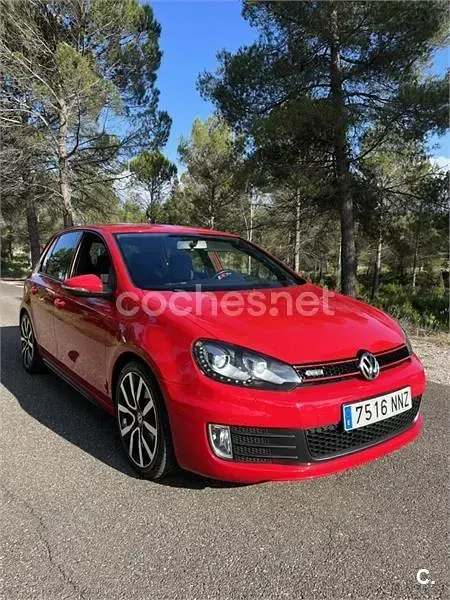 Usado VW Golf VI GTI 210 CV (154 kW) 2011 Rojo Utilitario
