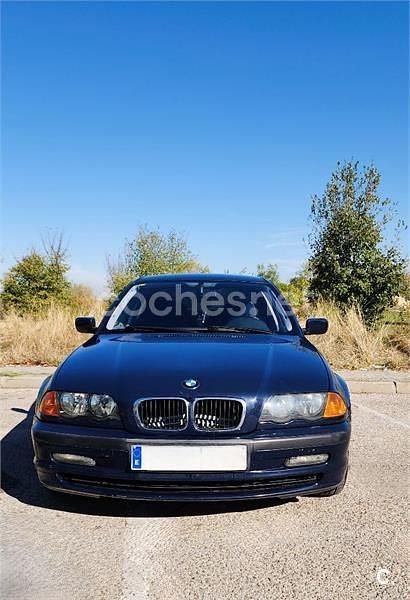 Azul Usado 2001 BMW 320 Berlina | 3350 € (Precio justo) - Imagen 1/4