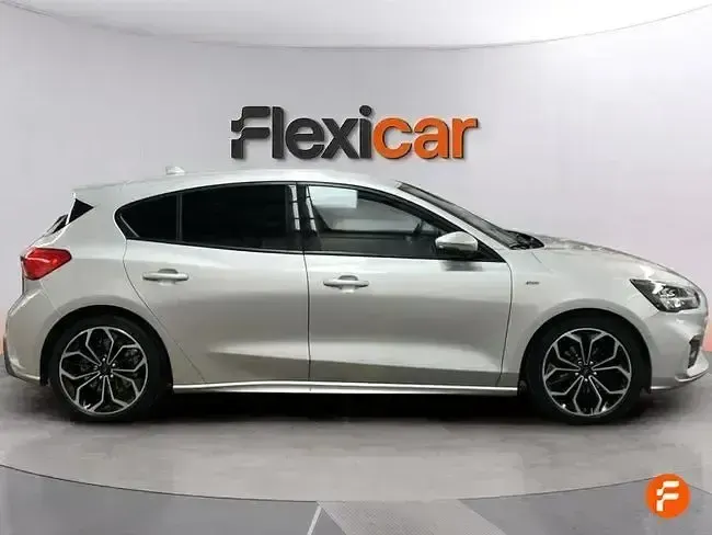 Usado Ford Focus ST-Line 125 CV (91 kW) 2018 Gris