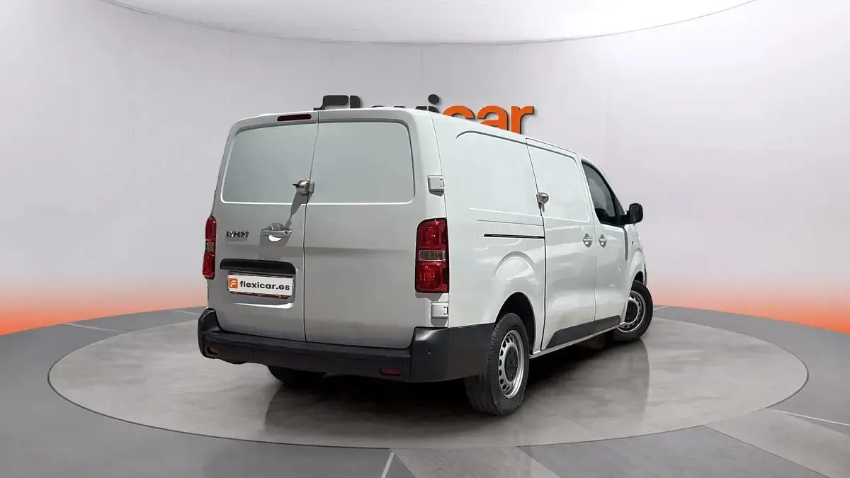Usado Peugeot Expert 102 CV (75 kW) 2022 Blanco Van