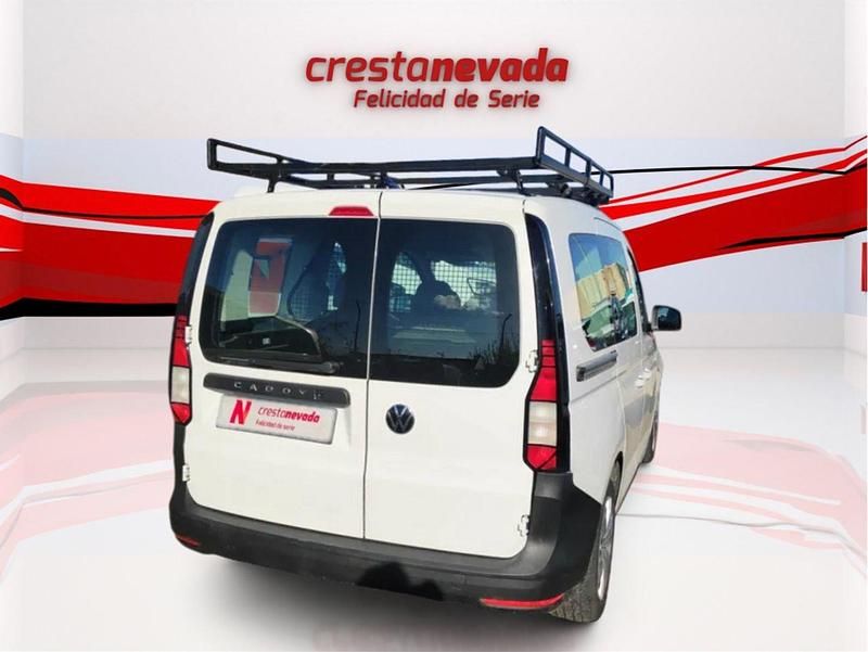 Usado VW Caddy 122 CV (89 kW) 2021 Blanco Monovolumen