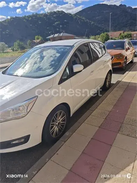 Usado Ford C-MAX Trend 125 CV (91 kW) 2015 Blanco Monovolumen