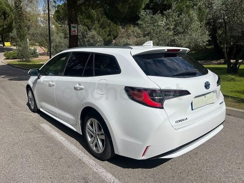 Usado Toyota Corolla Active 122 CV (89 kW) 2021 Blanco Familiar