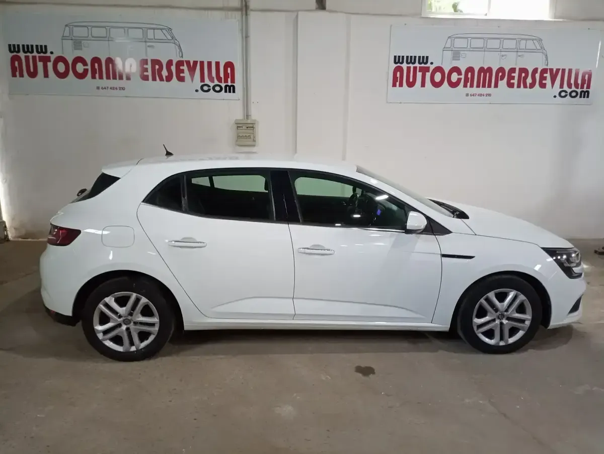 Usado Renault Mégane IV Business 95 CV (69 kW) 2020 Blanco