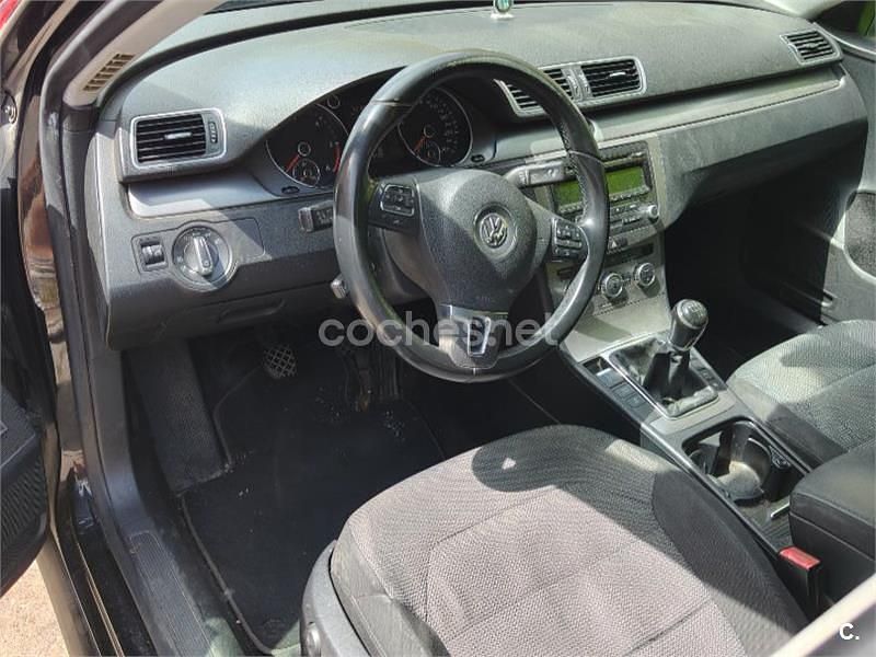 Begagnad VW Passat Advance 140 HK (102 kW) 2013 Svart Sedan