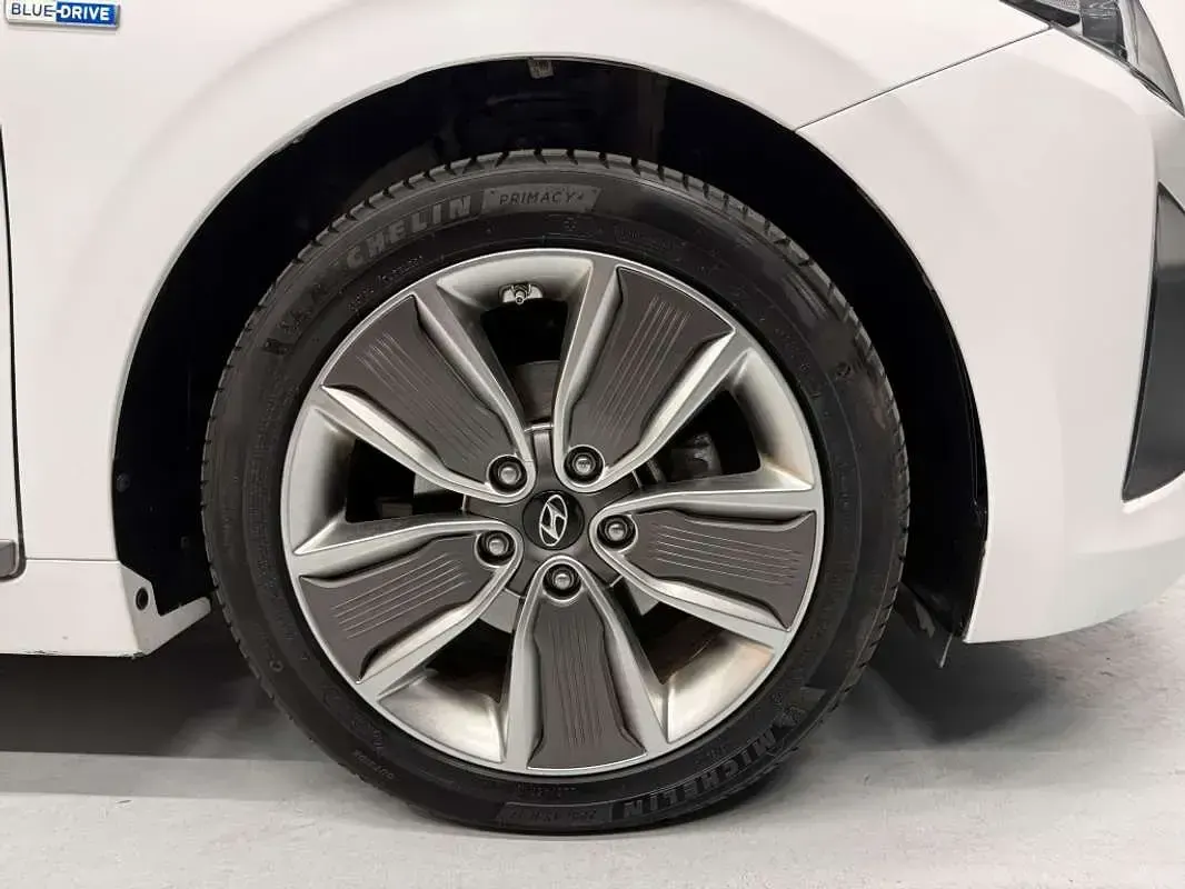 Usado Hyundai Ioniq 141 CV (103 kW) 2019 Blanco Utilitario