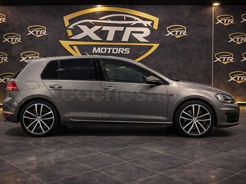 Usado VW Golf VII GTI 230 CV (169 kW) 2015 Gris / plata Berlina