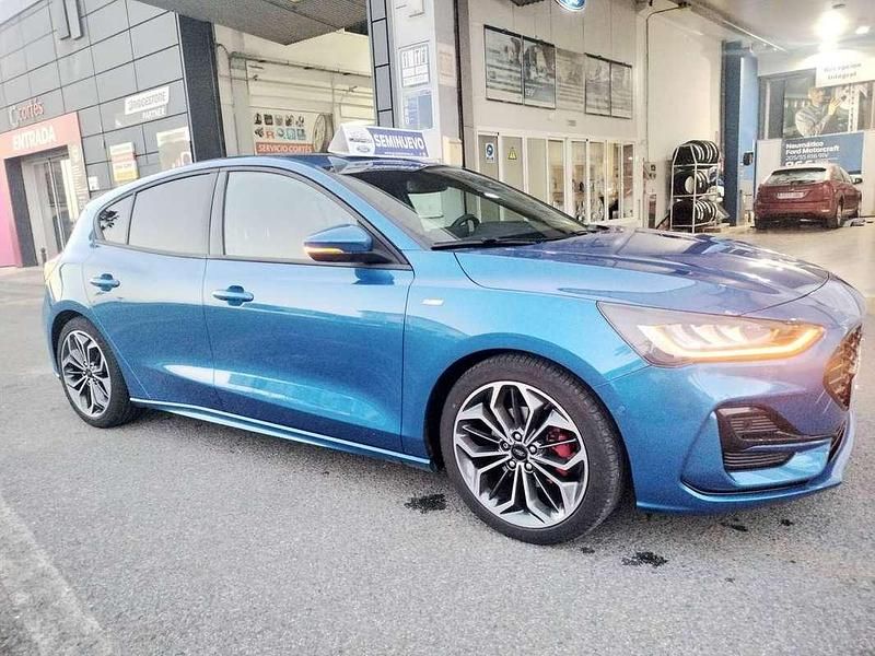 Usado Ford Focus ST-Line X 125 CV (91 kW) 2024 Azul Familiar