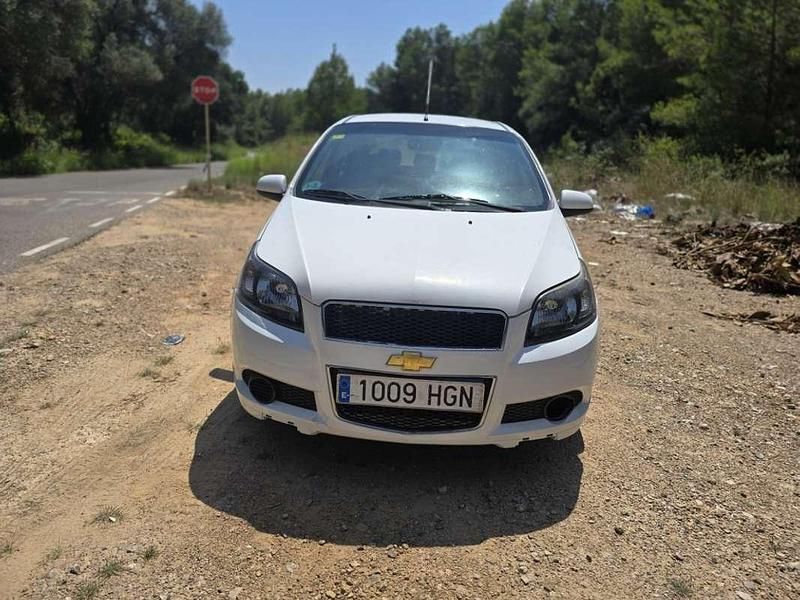 Usado Chevrolet Aveo LS 84 CV (61 kW) 2012 Blanco Utilitario