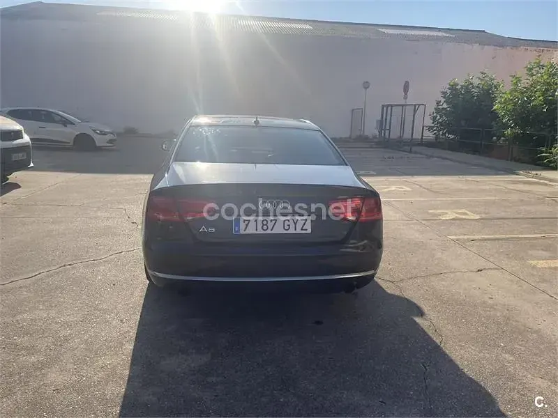 Usado Audi A8 372 CV (273 kW) 2010 Marrón Berlina