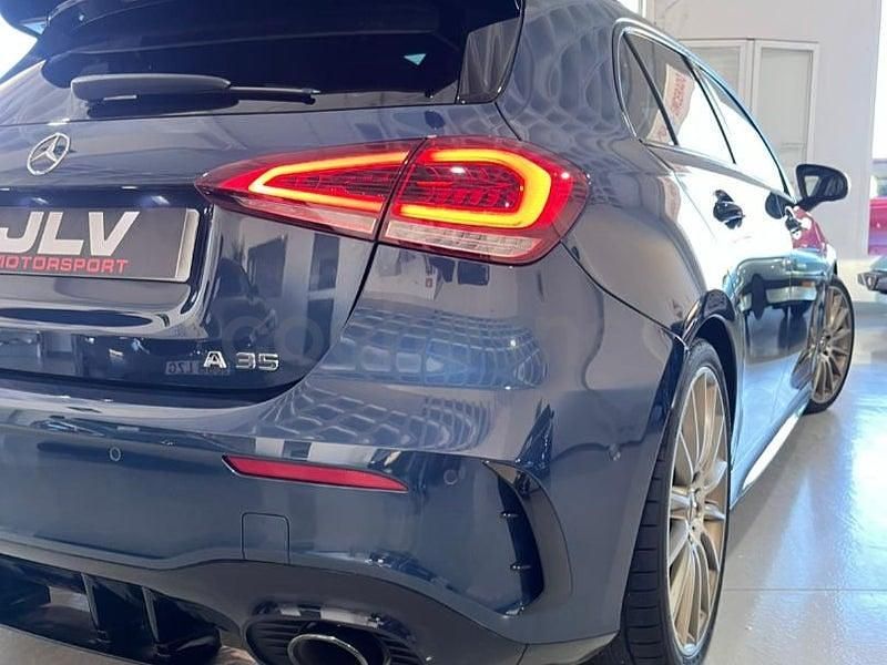 Usado Mercedes A35 AMG 306 CV (225 kW) 2019 Azul Berlina