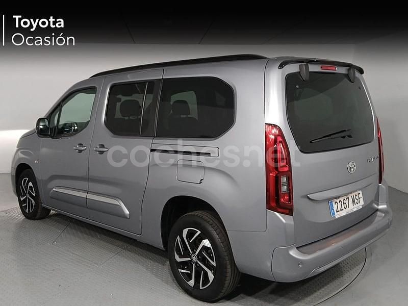 Usado Toyota Proace Verso Active 131 CV (96 kW) 2024 Gris / plata Familiar