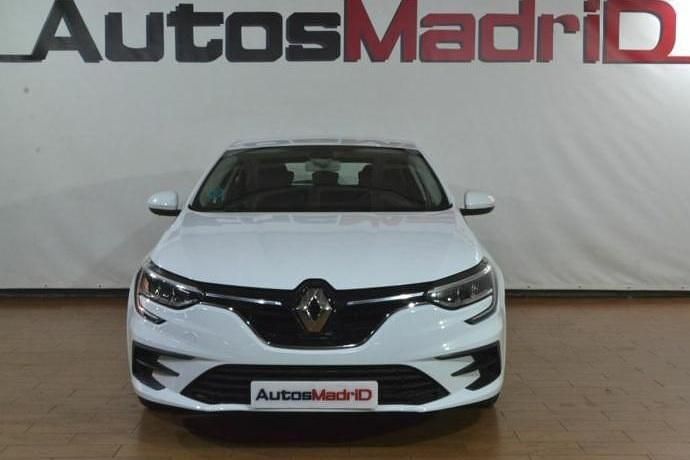 Usado Renault Mégane IV Intens 141 CV (103 kW) 2022 Blanco Berlina