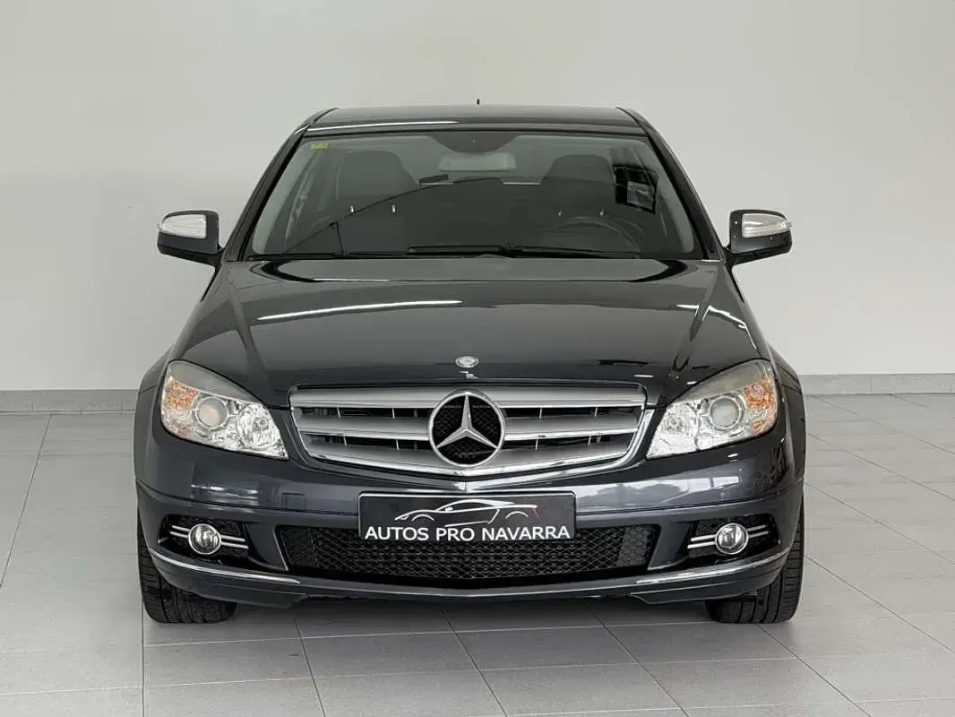 Usado Mercedes C220 Avantgarde 170 CV (125 kW) 2008 Gris Berlina