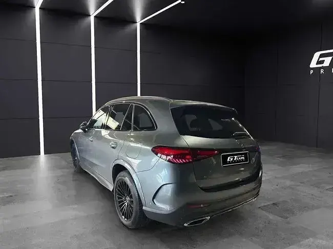 Usado Mercedes GLC300e AMG 313 CV (230 kW) 2022 Gris SUV