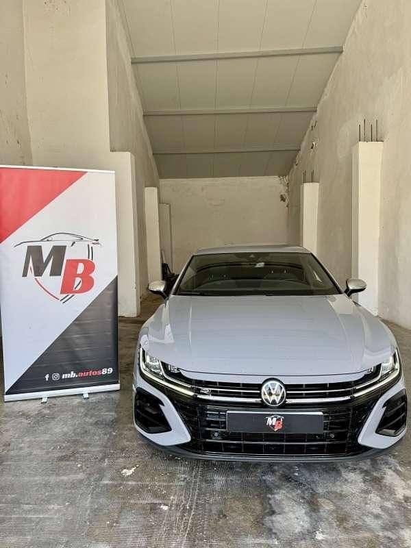 Usado VW Arteon R 320 CV (235 kW) 2023 Gris Coupe