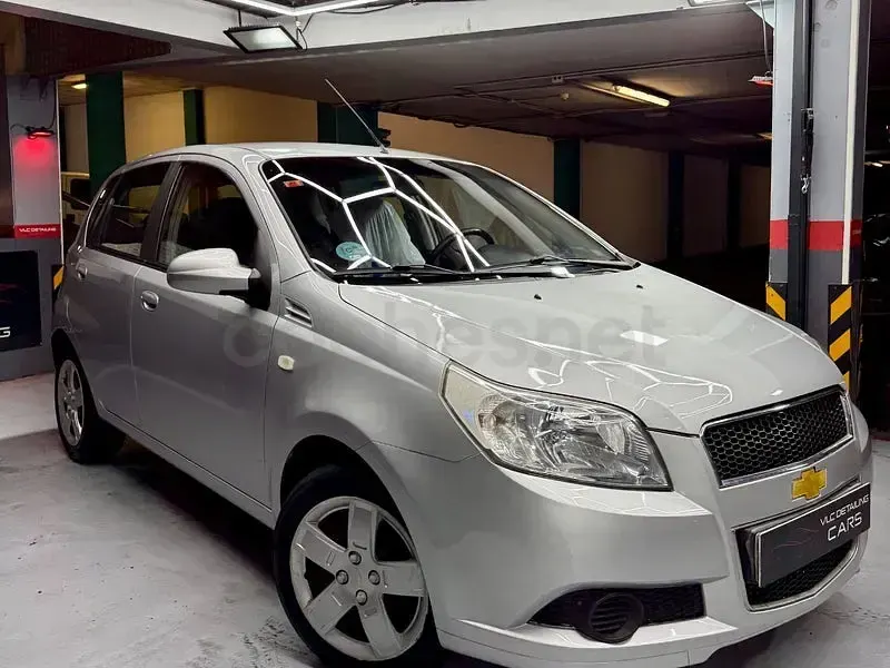 Usado Chevrolet Aveo LS 84 CV (61 kW) 2009 Gris / plata Berlina