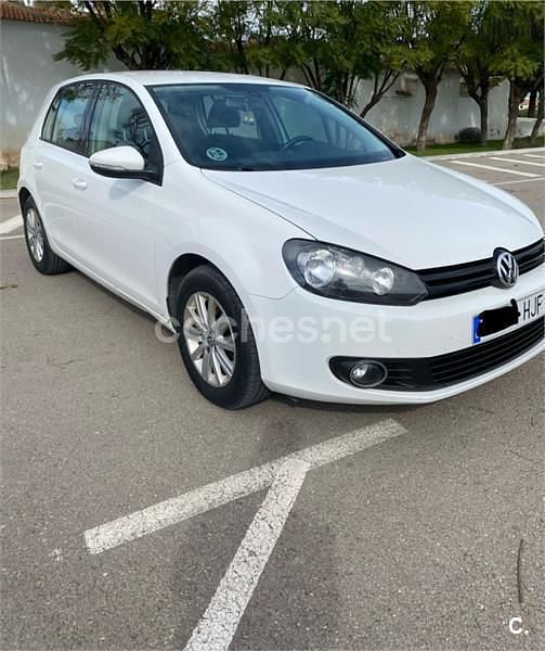 Usado VW Golf VII Advance 105 CV (77 kW) 2012 Blanco Berlina