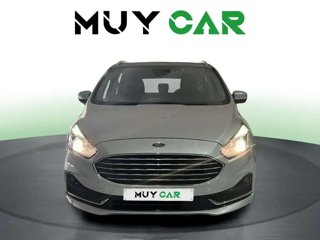 Usado Ford S-MAX Titanium 150 CV (110 kW) 2022 Gris Monovolumen