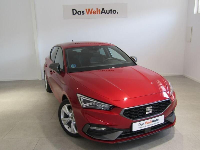 Rojo Usado 2024 Seat Leon FR Berlina | 25.850 € (Precio justo) - Imagen 1/4