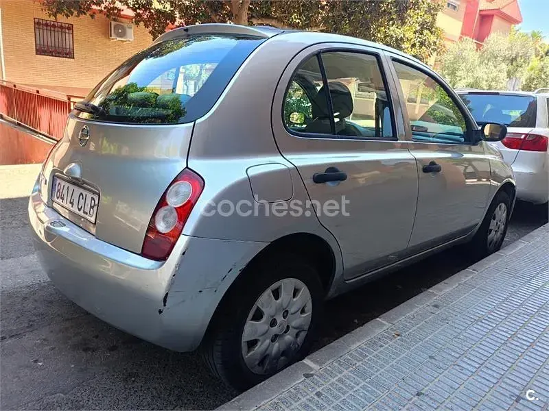 Usado Nissan Micra Visia 65 CV (47 kW) 2003 Gris / plata Utilitario