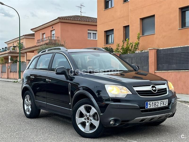 Usado Opel Antara Enjoy 150 CV (110 kW) 2007 Negro SUV