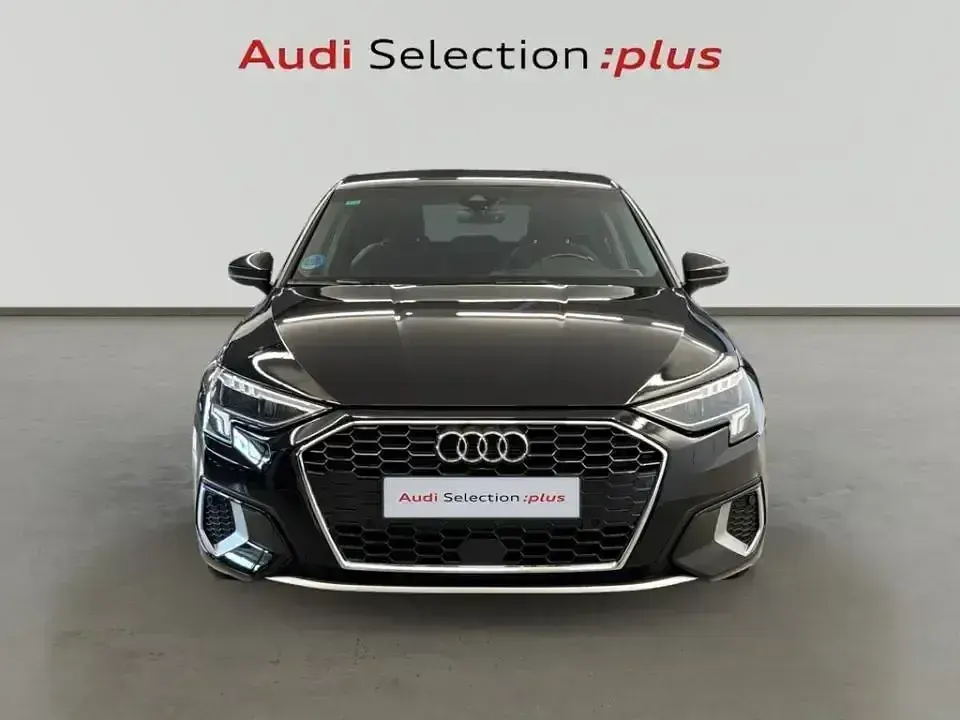 Usado Audi A3 Advanced Plus 110 CV (80 kW) 2022 Negro Berlina