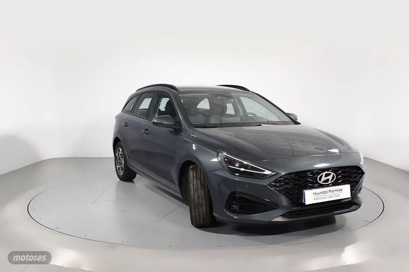 Verde Nuevo 2025 Hyundai i30 Berlina | 26.000 € (Un poco caro) - Imagen 1/4