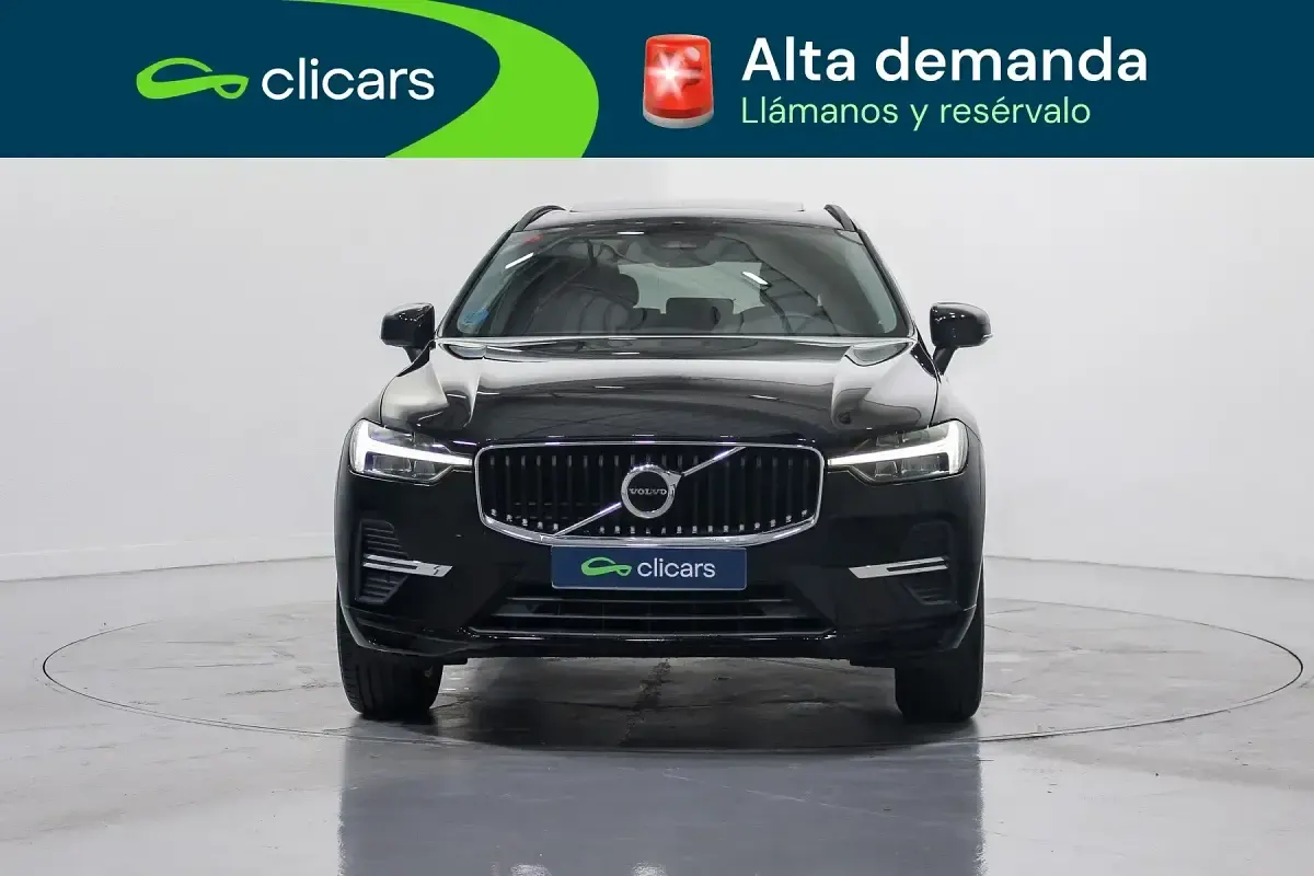 Usado Volvo XC60 Momentum 197 CV (144 kW) 2021 Blanco SUV