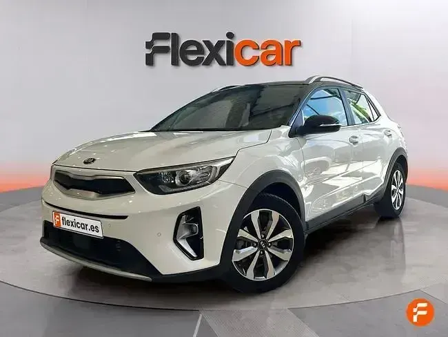 Usado Kia Stonic 100 CV (73 kW) 2021 Blanco SUV