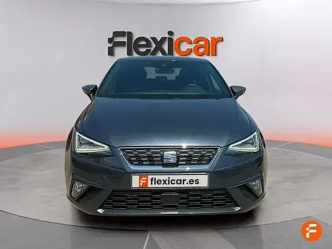 Usado Seat Ibiza XCELLENCE 115 CV (84 kW) 2024 Gris Utilitario