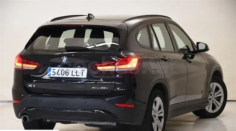Usado BMW X1 220 CV (161 kW) 2021 Negro SUV