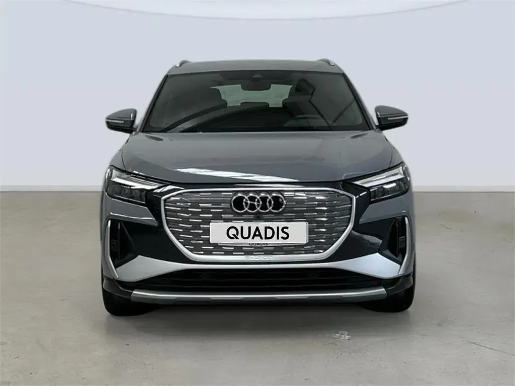 Usado Audi Q4 e-tron S-Line 210 kW (286 CV) 2025 Gris balasto SUV