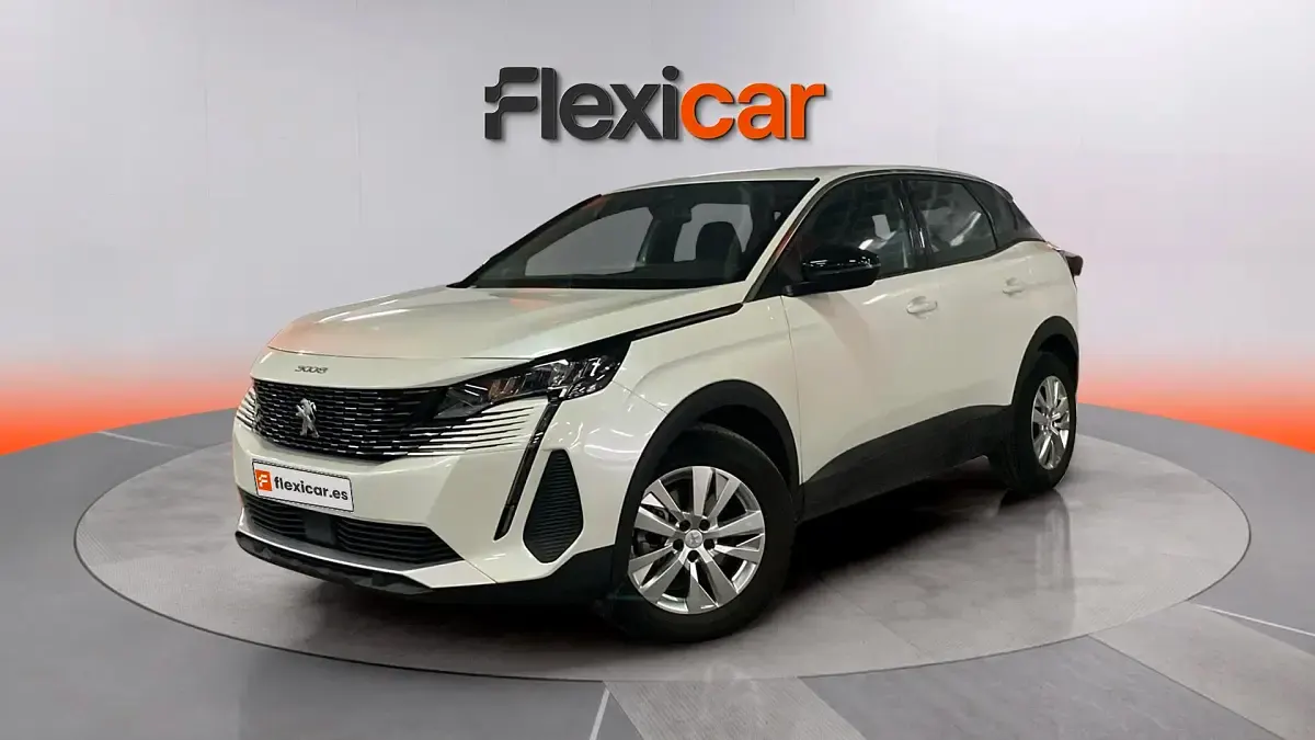 Usado Peugeot 3008 Active 131 CV (96 kW) 2023 Blanco SUV