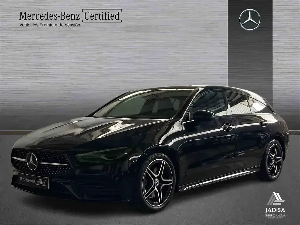 Usado Mercedes CLA200 Shooting Brake 150 CV (110 kW) 2025 Negro Familiar