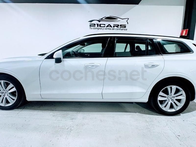 Usado Volvo V60 Momentum 196 CV (144 kW) 2021 Blanco Familiar